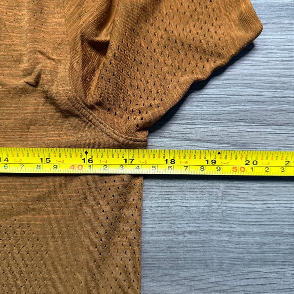Lululemon Men's Metal Vent Breathe Short Sleeve - Orange/Brown - Picture 7 of 8